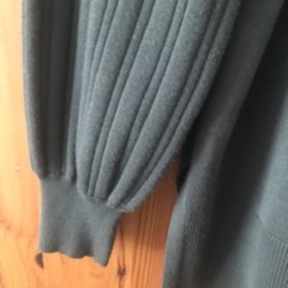 Knitted Top, size M/L , dark green, very Good condition. - Picture 4 of 5